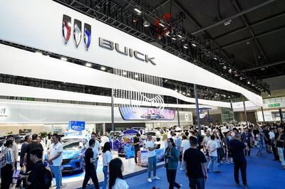 14款展車(chē)亮相成都車(chē)展,別克品牌用科技詮釋"智電新生"